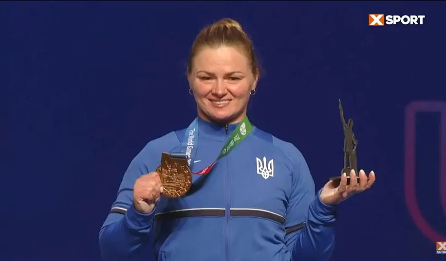 «Эта медаль для спортсменов, которые защищают Украину». Призер Всемирных игр – после награждения