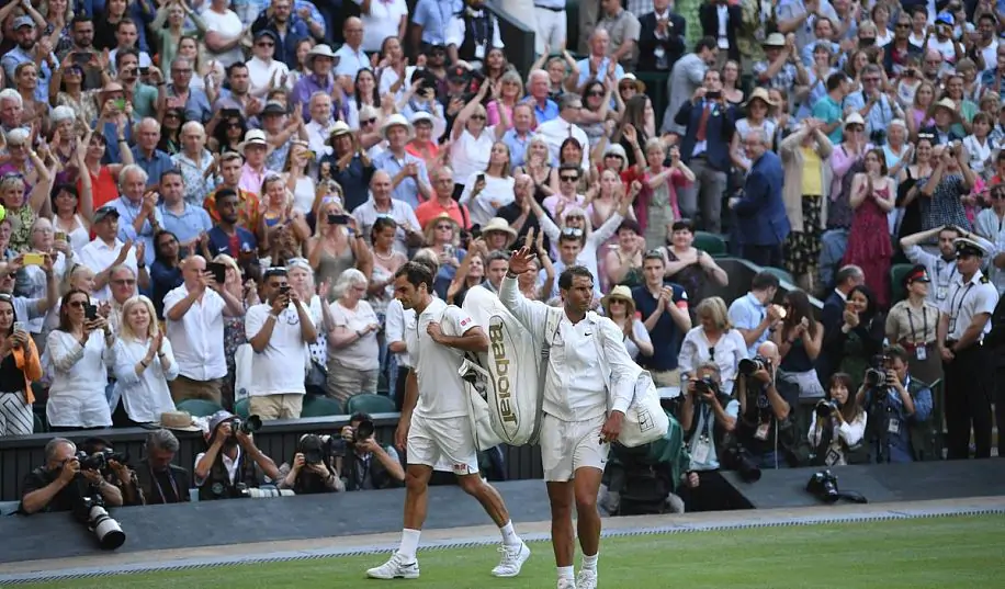 Федерер в тяжелейшей трехчасовой битве против Надаля обеспечил себе выход в финал Wimbledon
