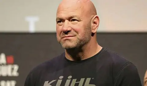 Глава UFC покинув своє шоу після того, як в головній події ударники почали боротися