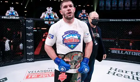 Молдавський впевнено переміг Джонсона і став тимчасовим чемпіоном Bellator 