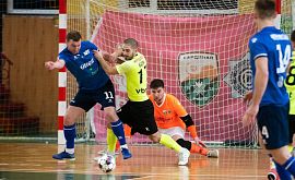«Кардинал-Ровностандарт» в серии пенальти вырвал победу в Кубке Украины