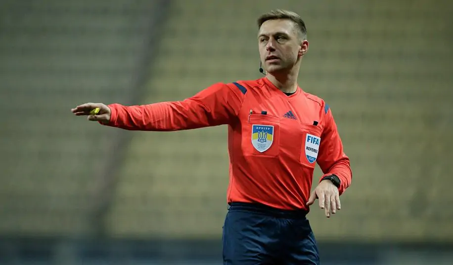 Украинский арбитр будет работать на матче Лиги чемпионов