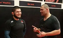 Перед UFC 229 легковес Нурмагомедов спаррингует с тяжеловесом Веласкесом