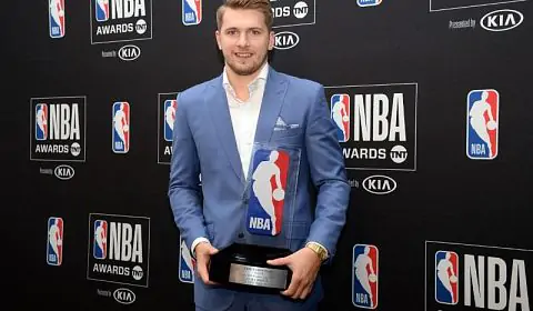 НБА вручила награды лучшим игрокам сезона 2018/19
