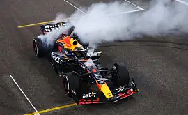 Ферстаппен закрыл исторический сезон Red Bull победой на Гран-При Абу-Даби