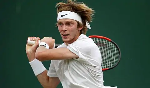 Рублев и Соболенко синхронно прошли во вторую неделю Wimbledon