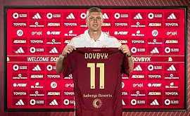 Рома официально объявила о переходе Довбика