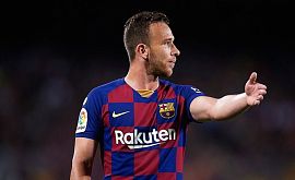 «Барселона» продает «Ювентусу» полузащитника, но Сетьен об этом ничего не знает