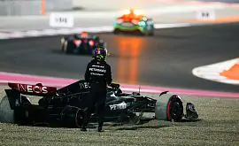 Хемілтона оштрафували на 50 000 євро за інцидент під час Гран-прі Катару