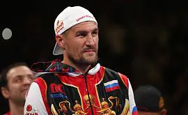 Сергей Ковалев поздравил Усика с победой  