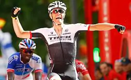 Vuelta-2015. Мясорубка на 8-м этапе, победа для команды Поповича