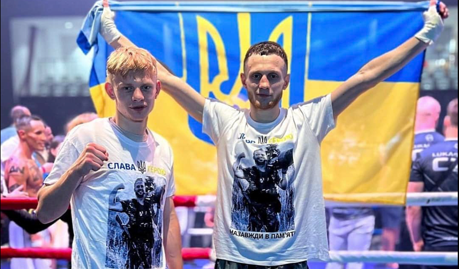 Братья Кореневы выиграли поединки на боксерском ивенте в Чехии