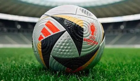 УЕФА представил мяч на полуфиналы и финал Евро-2024