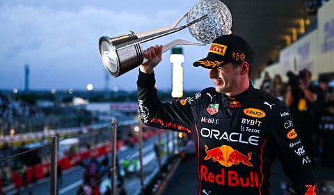 Ферстаппен побил рекорд Шумахера и Феттеля по количеству побед за сезон