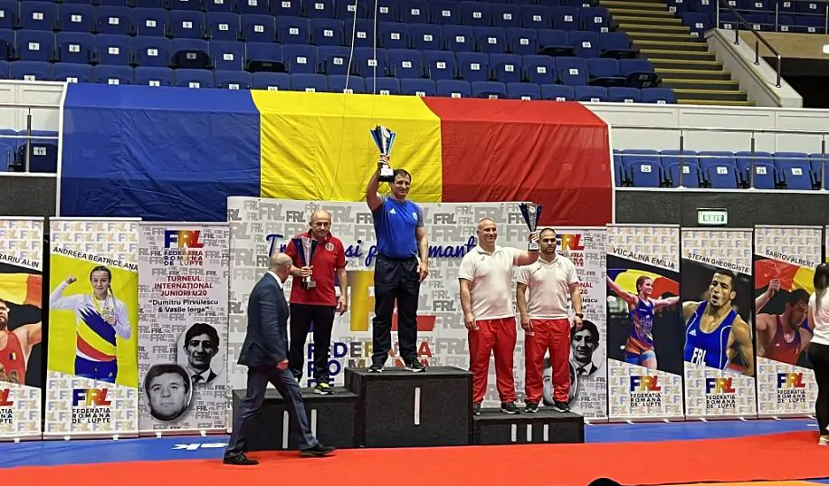 Українські вільники завоювали 17 медалей на турнірі в Бухаресті