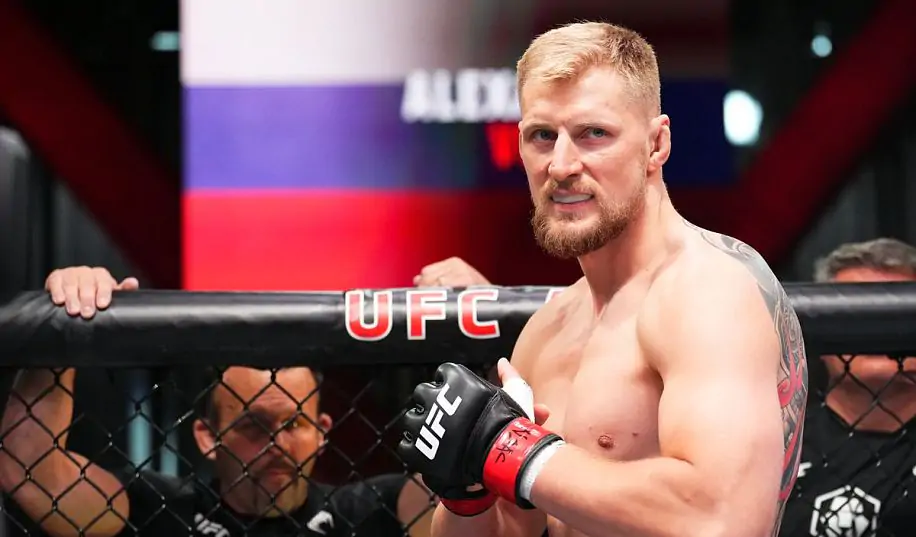 Побоялся мобилизации? Топовый тяжеловес UFC убежал из россии