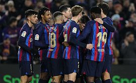 «Барселона» разгромила «Севилью», оторвавшись от «Реала» уже на восемь очков