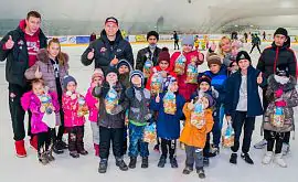 Фонд Бориса Колесникова совместно с игроками «Донбасса» организовал праздник для детей Мариуполя