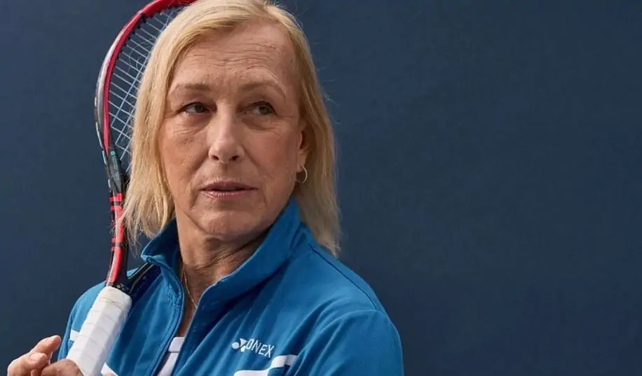 Легендарна тенісистка дала пораду Швьонтек