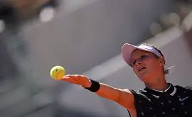 Вондроушова разгромила Севастову и стала первой четвертьфиналисткой Roland Garros