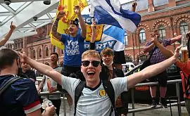 « Ми знищимо англійських з * чек ». Фанати Шотландії заполонили Лондон перед самим емоційним матчем Євро-2020