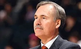 «Хьюстон» продлил контракт с главным тренером до 2020 года