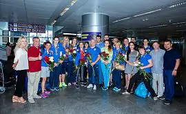 Женская сборная Украины по боксу вернулась в Киев после выступления на чемпионате Европы