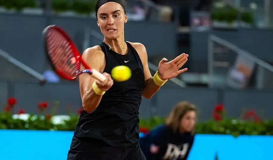 Калинина обыграла чемпионку Australian Open на пути в четвертьфинал турнира во Франции