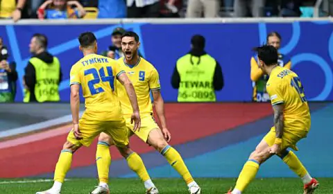 Украина в своем фирменном стиле вырвала победу в матче со Словакией