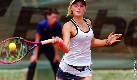 Завацкая вышла в четвертьфинал парного турнира WTA 250 в Боготе