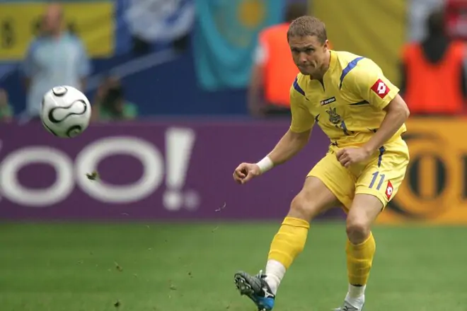 Экс-игрок сборной Украины: «путин подарил мне часы в 1999-м году, я отдал их отцу»