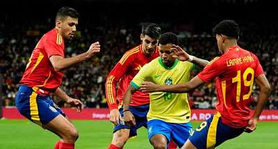 Стало известно, почему Испания играла контрольный матч с Бразилией, а не с Аргентиной